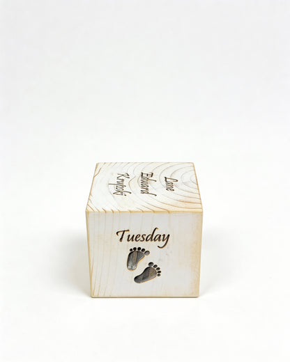 Baby Info Cube